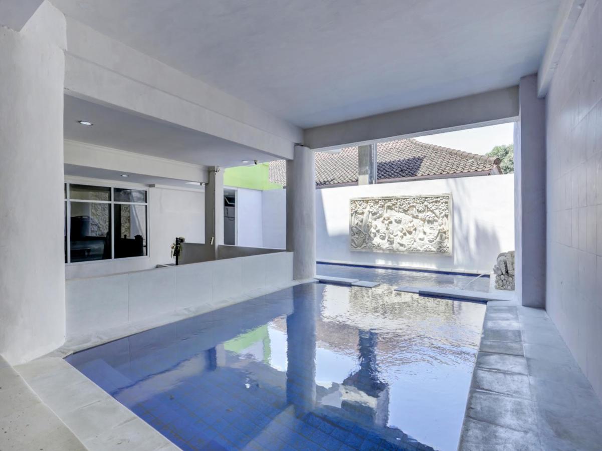 Oyo 3950 The Ratna Hotel Kuta Lombok Εξωτερικό φωτογραφία